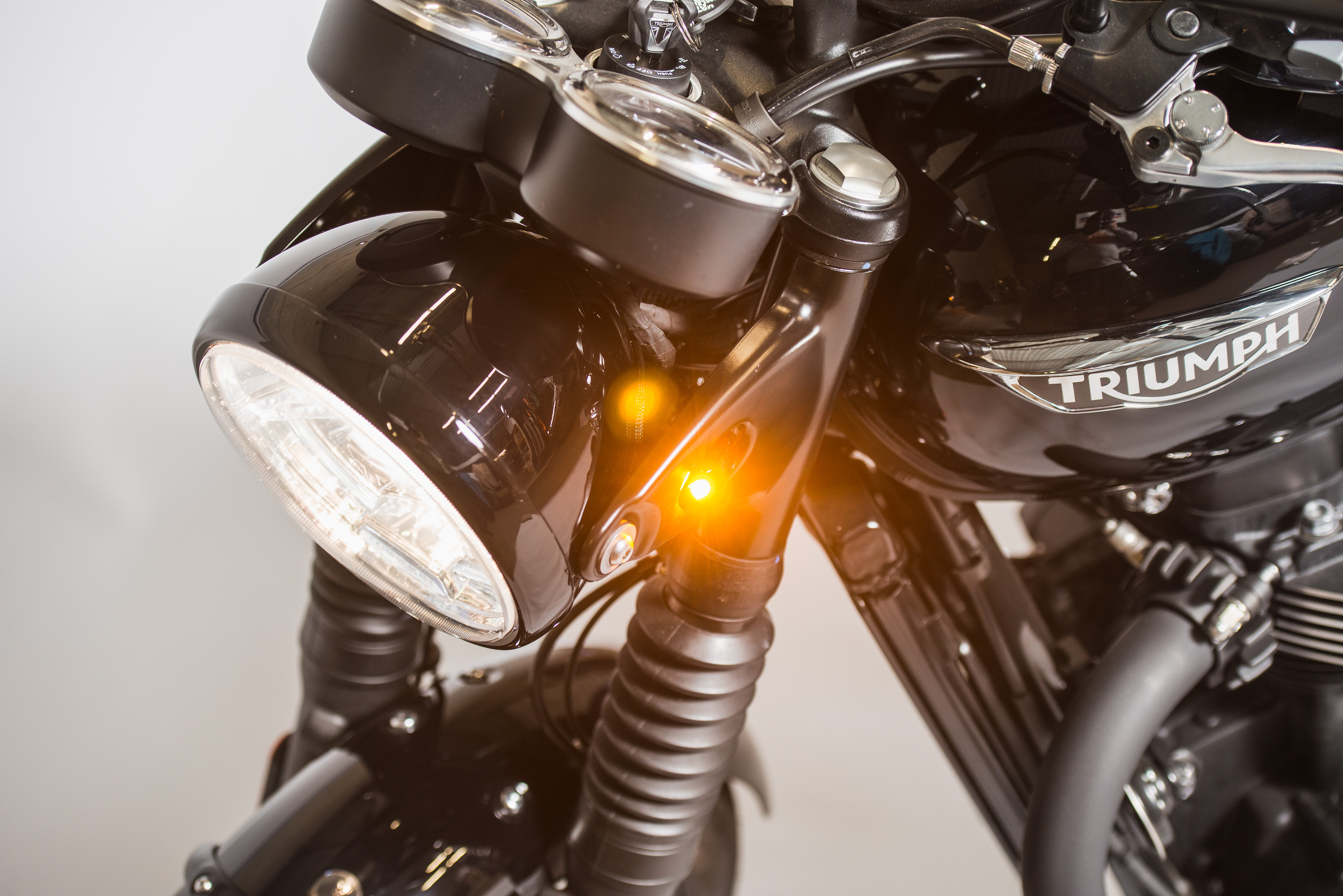 Triumph Bonneville фара led
