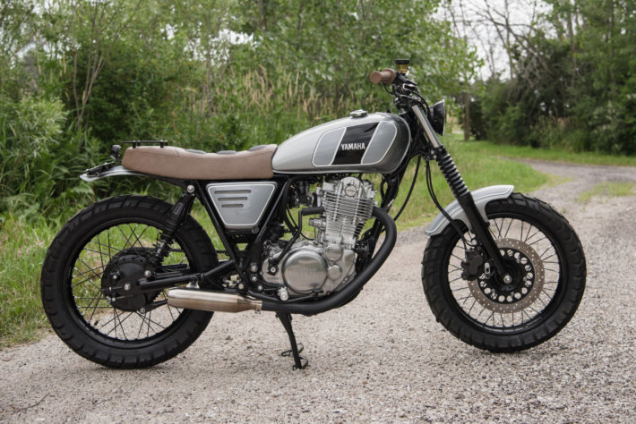 2015 YAMAHA SR400 – 15 Shades of Grey